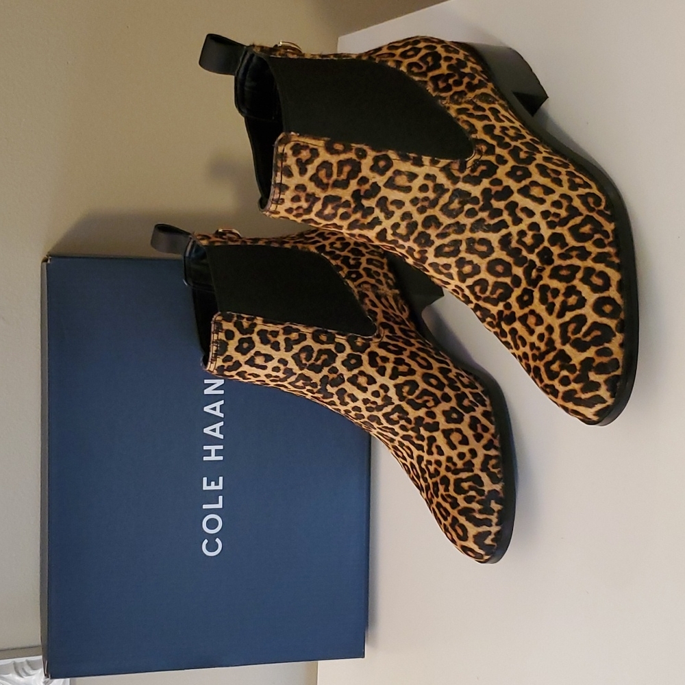 Cole Haan Newburg Bootie 8.5  NWOT